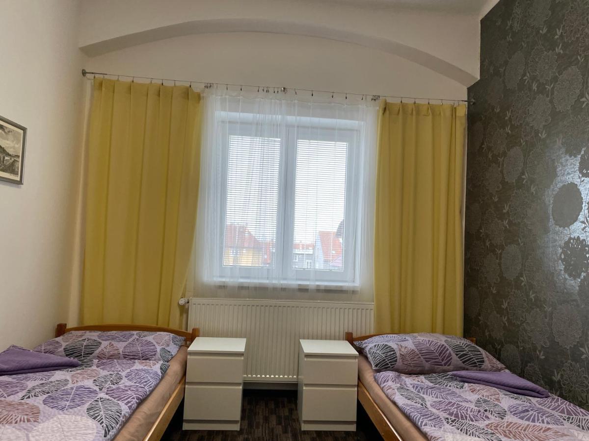 Cetnicka Stanice Hluboka Hluboká nad Vltavou Buitenkant foto