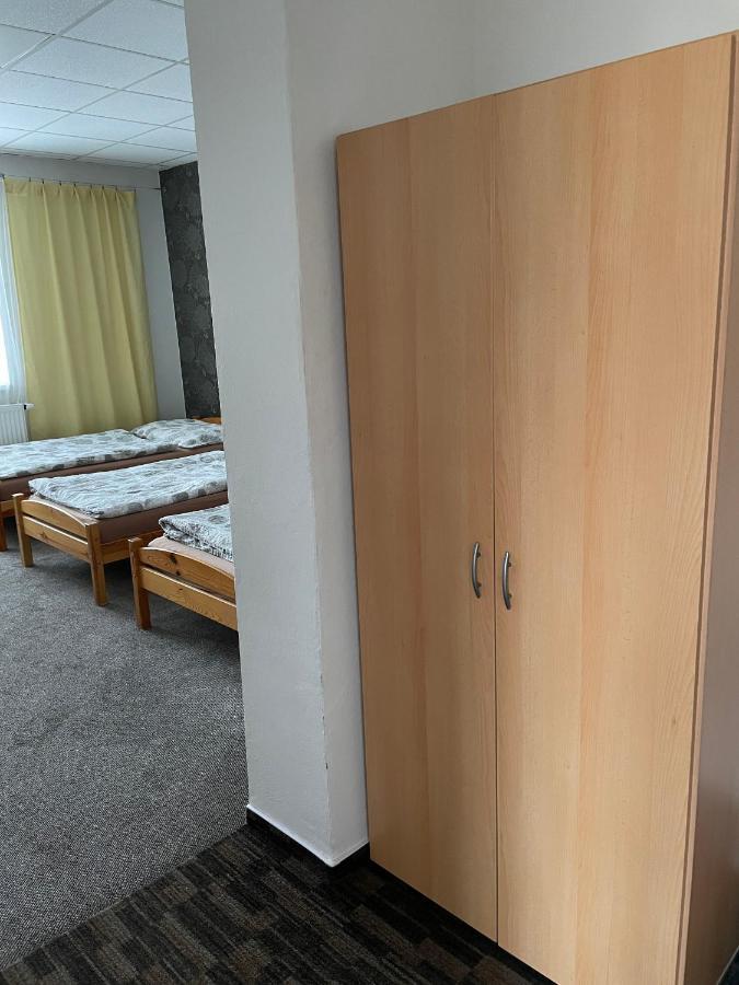 Cetnicka Stanice Hluboka Hluboká nad Vltavou Buitenkant foto