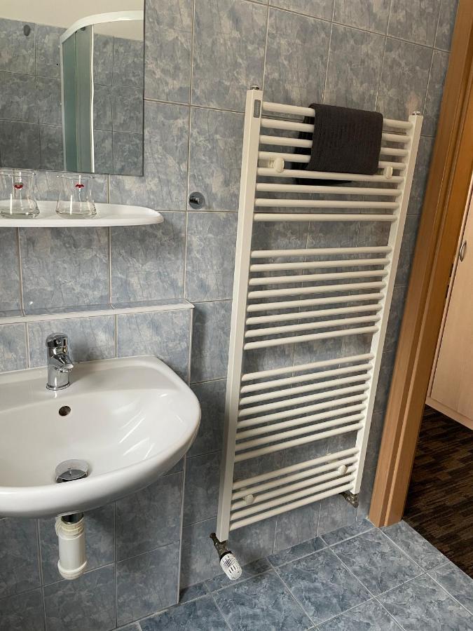 Cetnicka Stanice Hluboka Hluboká nad Vltavou Buitenkant foto